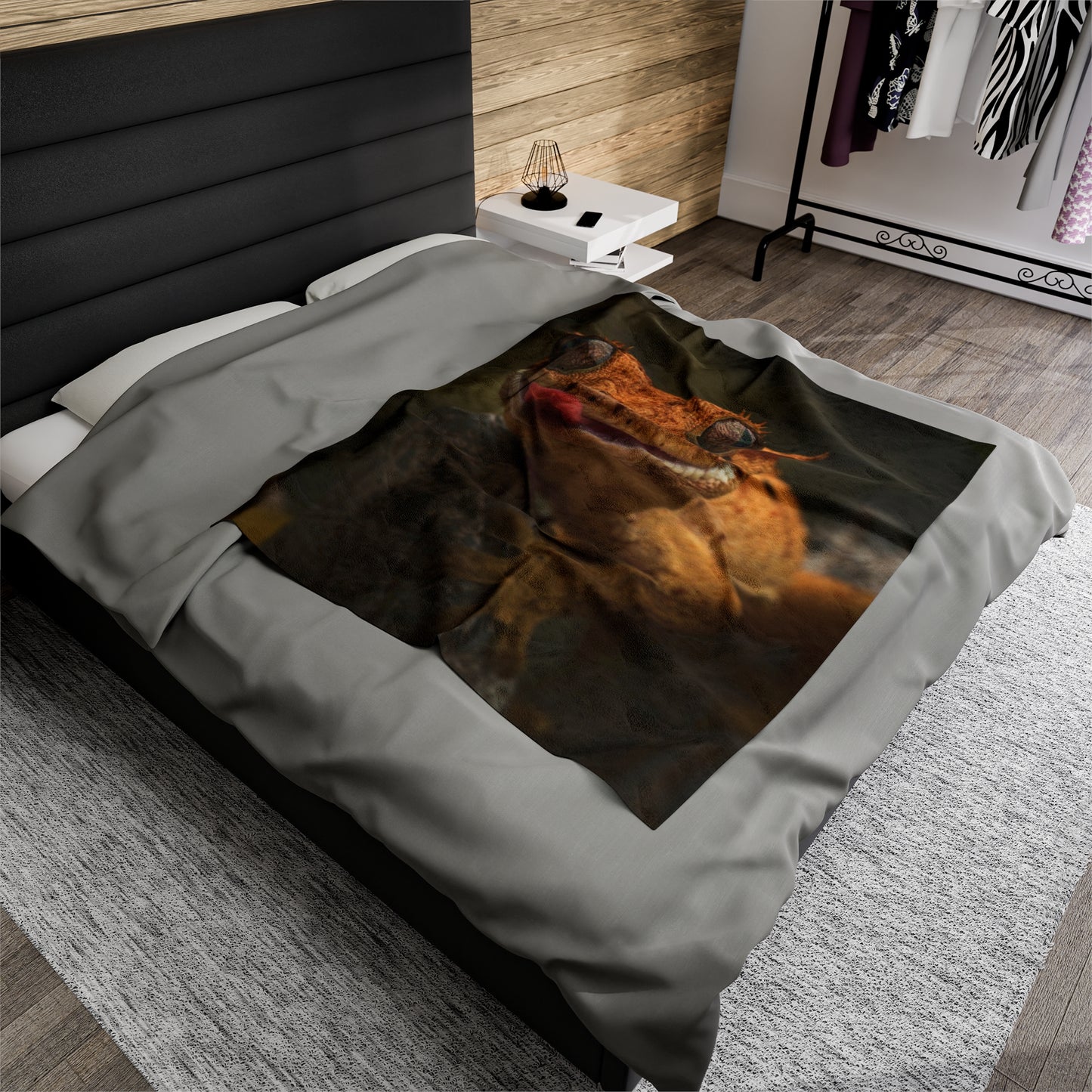 Crested Gecko Plush Blanket